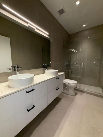 5371 SW 32nd Ter 0, Hollywood, FL 33023