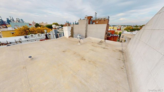 688 Manhattan Avenue, Brooklyn, NY 11222