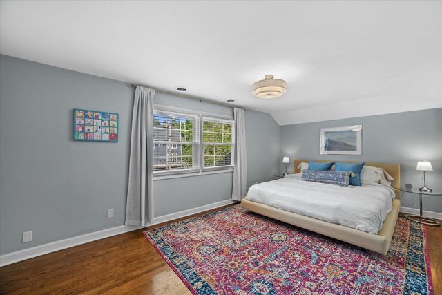 870 E Birch AVENUE, Whitefish Bay, WI 53217