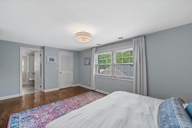 870 E Birch AVENUE, Whitefish Bay, WI 53217