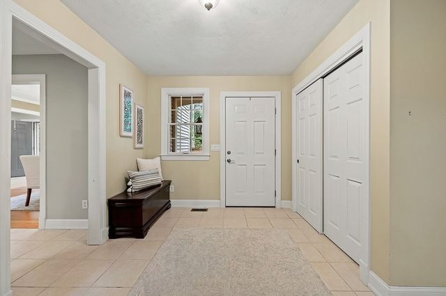 91 Hartness Road, Sutton, MA 01590