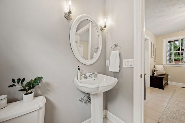 91 Hartness Road, Sutton, MA 01590