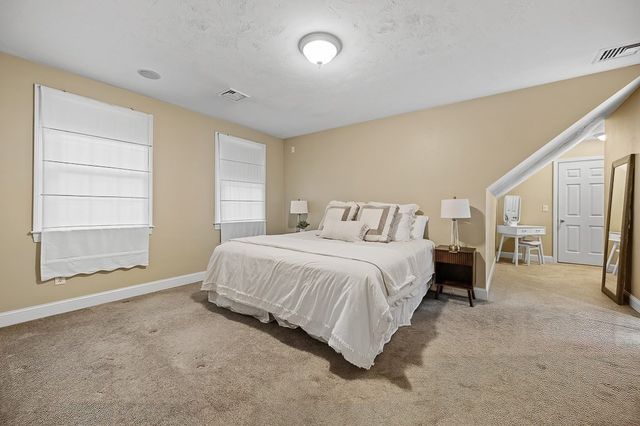 91 Hartness Road, Sutton, MA 01590