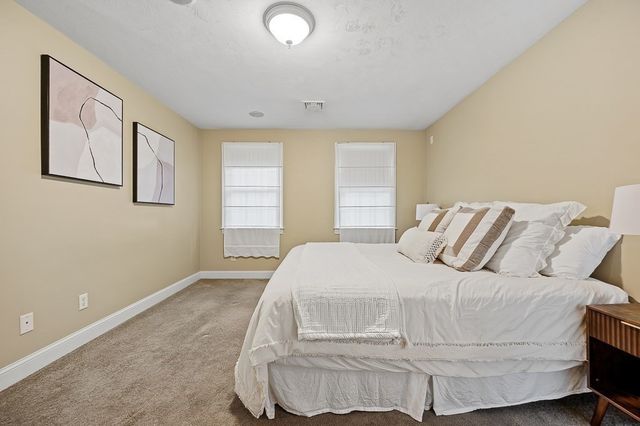 91 Hartness Road, Sutton, MA 01590