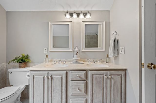 91 Hartness Road, Sutton, MA 01590
