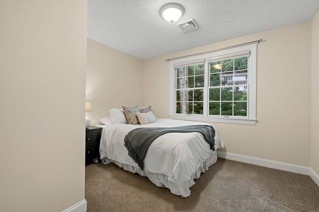 91 Hartness Road, Sutton, MA 01590
