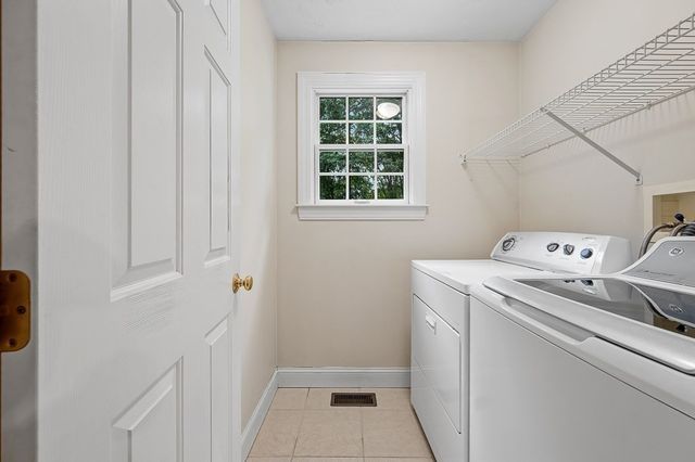 91 Hartness Road, Sutton, MA 01590