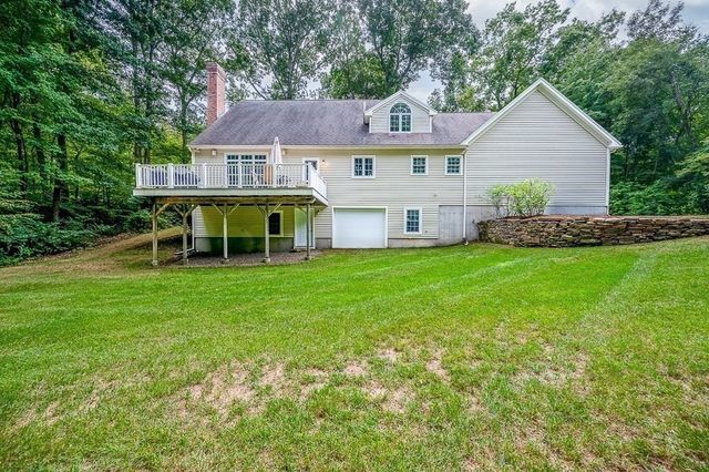 91 Hartness Road, Sutton, MA 01590