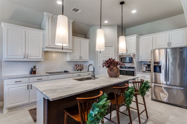 12400 Angel Vine Drive, Fort Worth, TX 76028