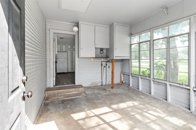 419 Avenue G, Marble Falls, TX 78654