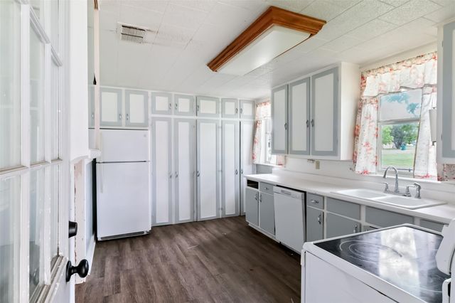 419 Avenue G, Marble Falls, TX 78654