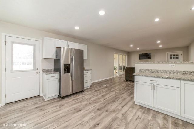 6420 Arthur Street, Merrillville, IN 46410