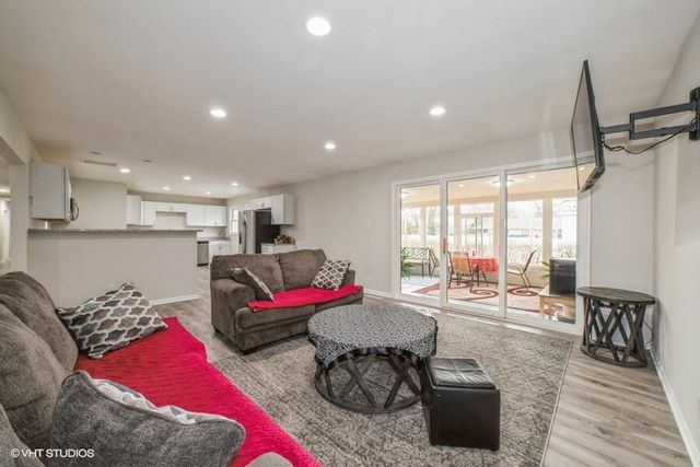 6420 Arthur Street, Merrillville, IN 46410