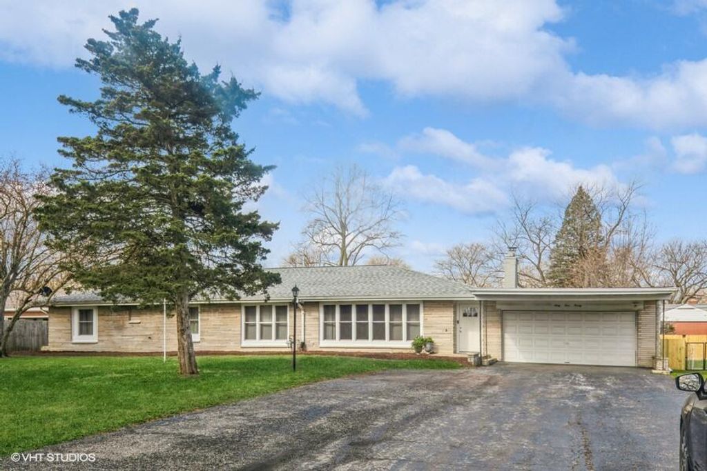 6420 Arthur Street, Merrillville, IN 46410