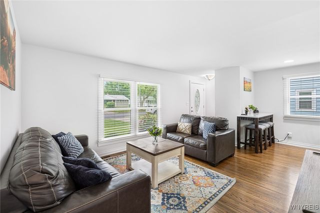 150 Meadow Lea Drive, Amherst, NY 14226