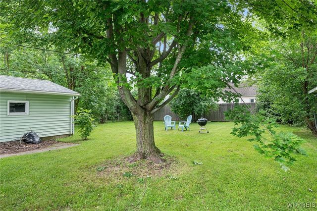 150 Meadow Lea Drive, Amherst, NY 14226