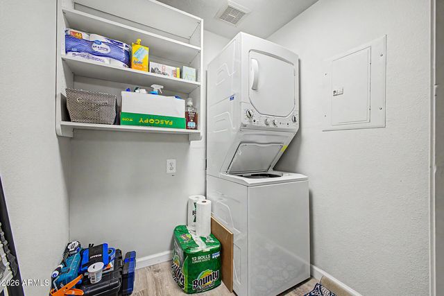 15095 N THOMPSON PEAK Parkway 2090, Scottsdale, AZ 85260