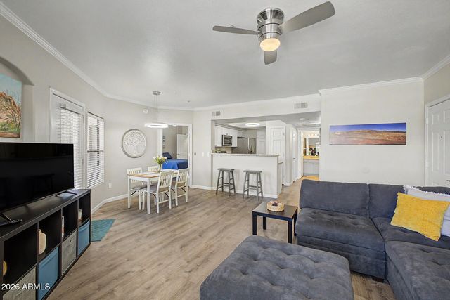 15095 N THOMPSON PEAK Parkway 2090, Scottsdale, AZ 85260