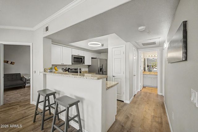 15095 N THOMPSON PEAK Parkway 2090, Scottsdale, AZ 85260