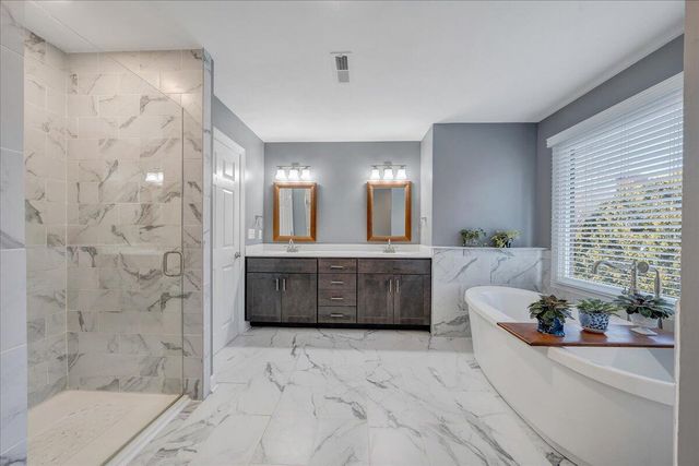 4434 Brentwood CT, Roanoke, VA 24018