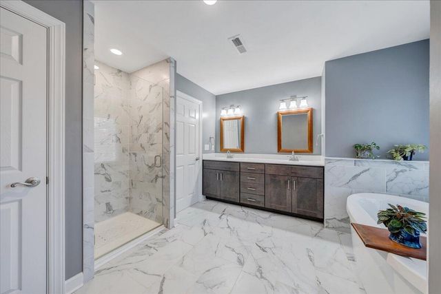 4434 Brentwood CT, Roanoke, VA 24018