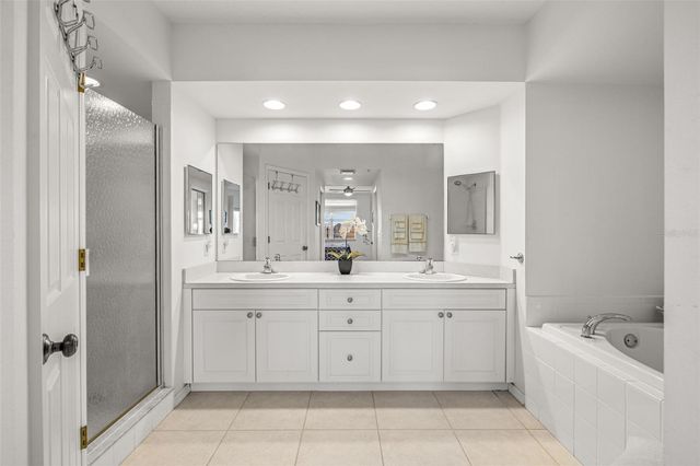 960 STARKEY ROAD 2501, Largo, FL 33771