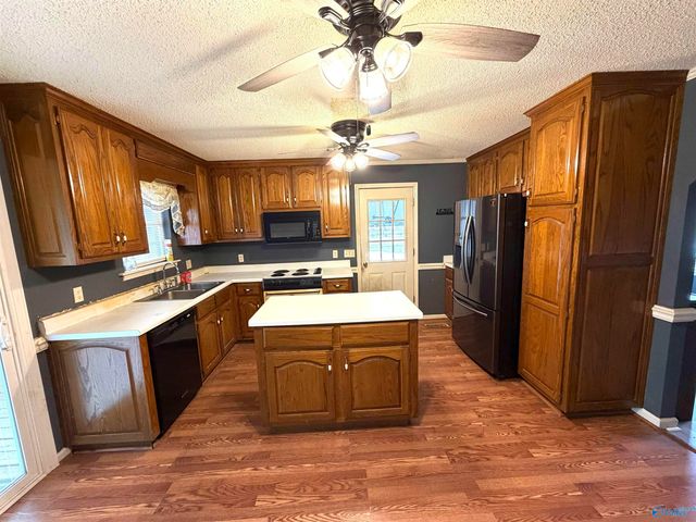 38 County Road 1982, Crossville, AL 35962