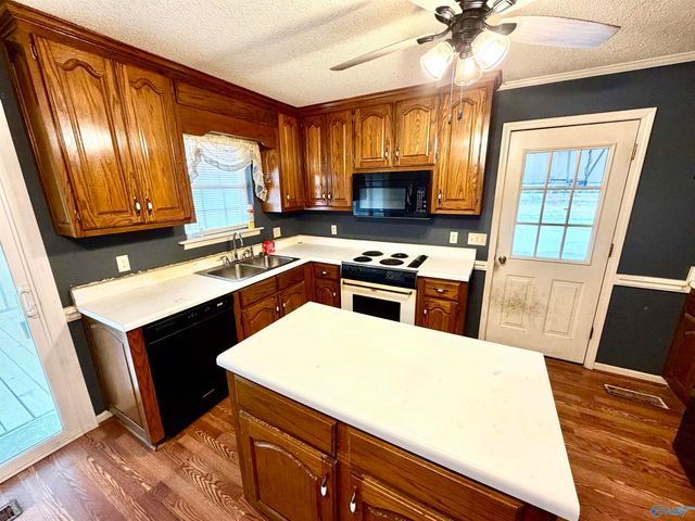 38 County Road 1982, Crossville, AL 35962