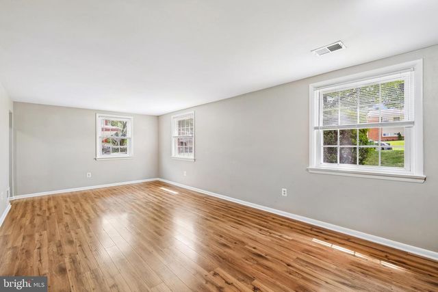 1103 PLAYFORD LN, Silver Spring, MD 20901