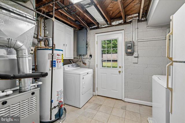 1103 PLAYFORD LN, Silver Spring, MD 20901
