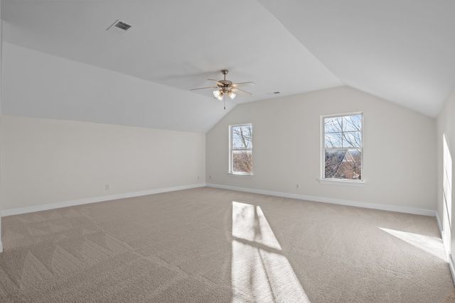 7020 Bridgeport Dr, Nashville, TN 37221