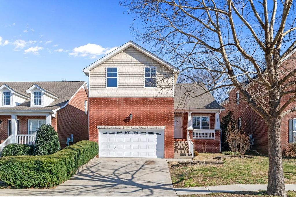 7020 Bridgeport Dr, Nashville, TN 37221