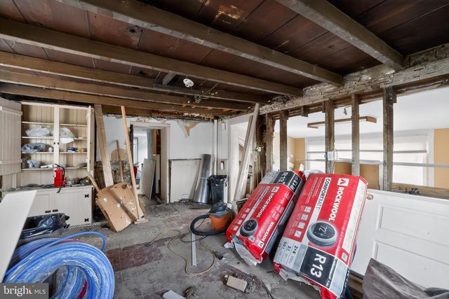 3 N COUNTY LINE RD, Telford, PA 18969