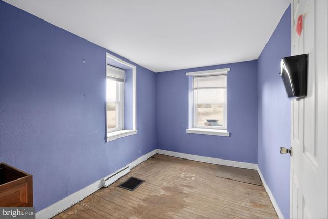 3 N COUNTY LINE RD, Telford, PA 18969