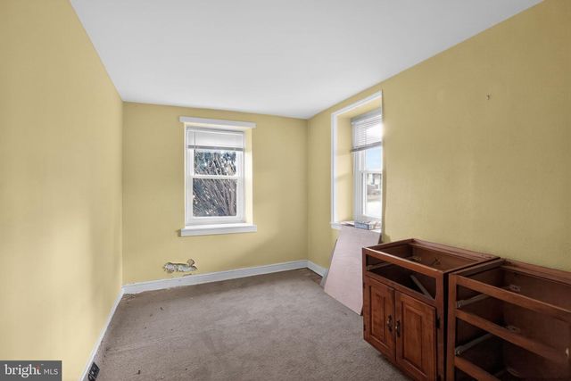 3 N COUNTY LINE RD, Telford, PA 18969