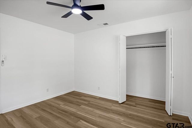 3125 Autumn Leaves Dr, Tyler, TX 75702