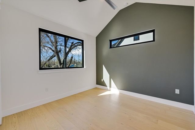 3503 Kay ST 2, Austin, TX 78702