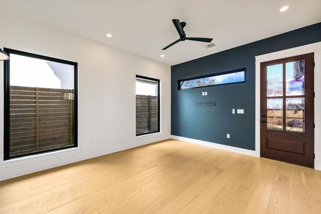 3503 Kay ST 2, Austin, TX 78702