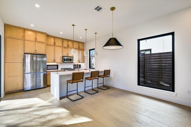 3503 Kay ST 2, Austin, TX 78702