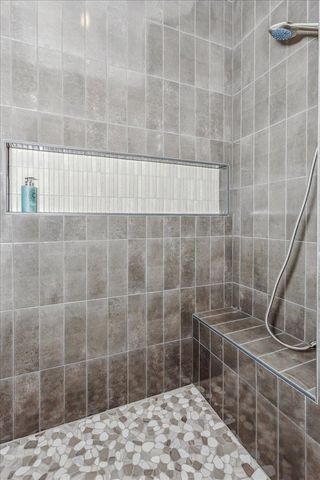 5918 E Forbes Ct, Bel Aire, KS 67220