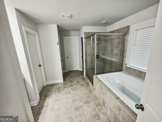 3650 Lindsy Brooke Court, Douglasville, GA 30135