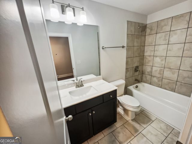 3650 Lindsy Brooke Court, Douglasville, GA 30135