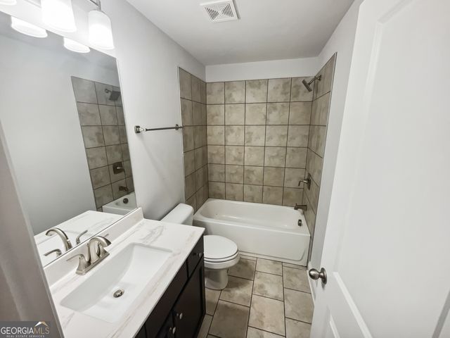 3650 Lindsy Brooke Court, Douglasville, GA 30135