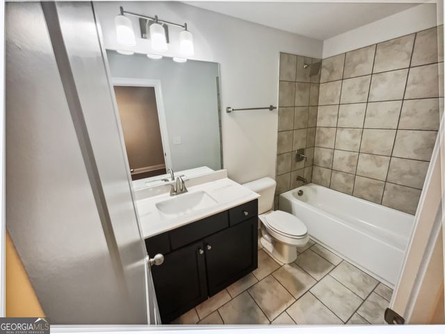3650 Lindsy Brooke Court, Douglasville, GA 30135