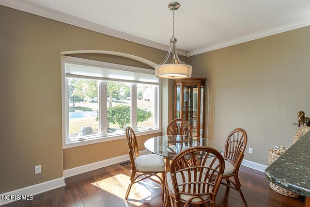 9140 Pelican Cove Court, Sylvania, OH 43560