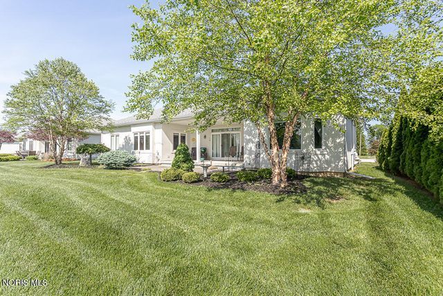 9140 Pelican Cove Court, Sylvania, OH 43560