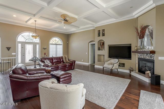 9140 Pelican Cove Court, Sylvania, OH 43560
