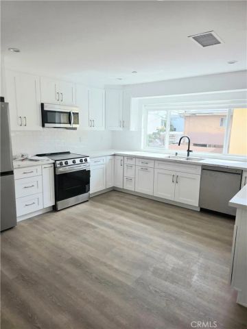 14169 Calvert, Van Nuys, CA 91401