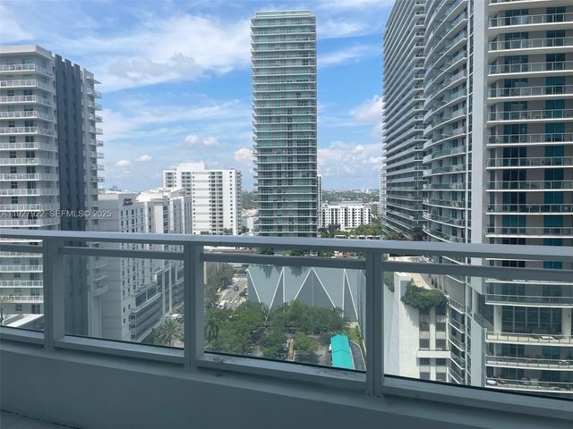 1080 Brickell Ave 1607, Miami, FL 33131