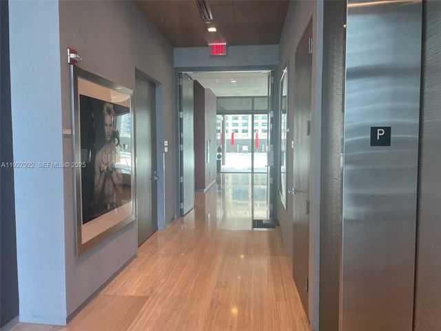 1080 Brickell Ave 1607, Miami, FL 33131